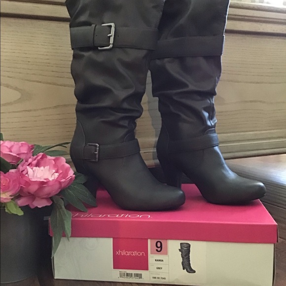 Boots - Picture 3 of 6